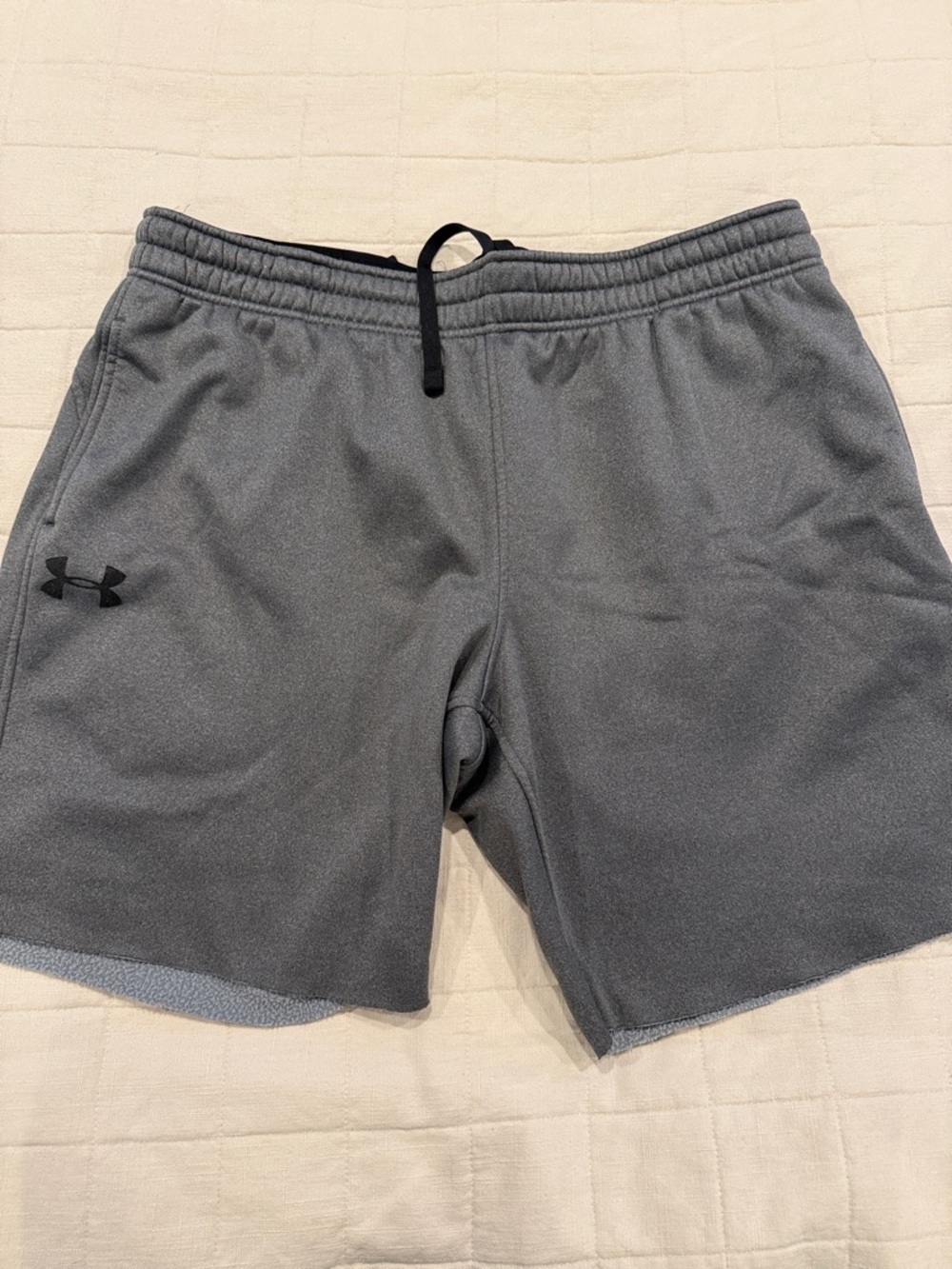 Under Armour Men’s Gray Athletic Training  Cut-off sweat Shorts